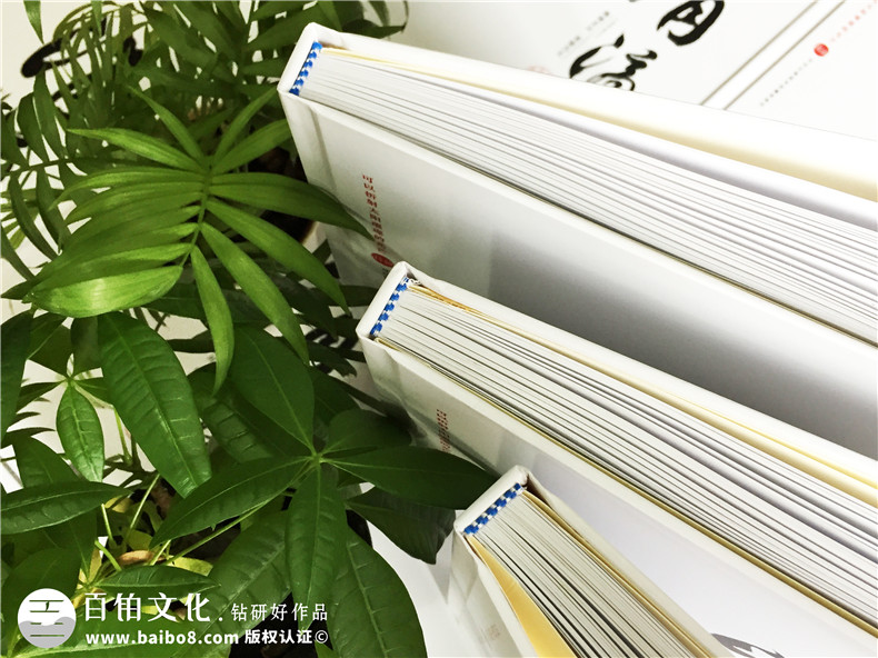 紀念畢業(yè)四十年同學聚會-完成同學聚會紀念冊制作工作吧第2張-宣傳畫冊,紀念冊設計制作-價格費用,文案模板,印刷裝訂,尺寸大小