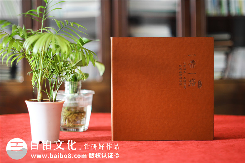 企業(yè)周年紀(jì)念冊制作，用珍貴的企業(yè)周年紀(jì)念冊記錄下企業(yè)的發(fā)展！第1張-宣傳畫冊,紀(jì)念冊設(shè)計(jì)制作-價(jià)格費(fèi)用,文案模板,印刷裝訂,尺寸大小